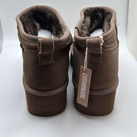 CUSHIONAIRE Women's Genuine Suede pull on platform boot +Memory Foam 8 TAUPE - Picture 4 of 7